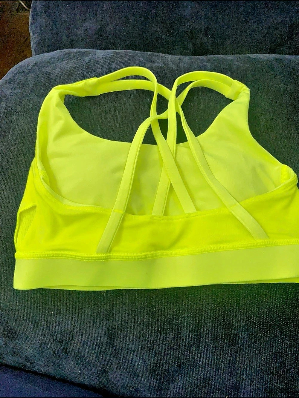 lululemon Free to Be Wild Bra Neon Green Sports Bra Like New Size 4